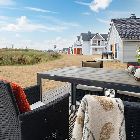Strandhaus Ambiente 2 *